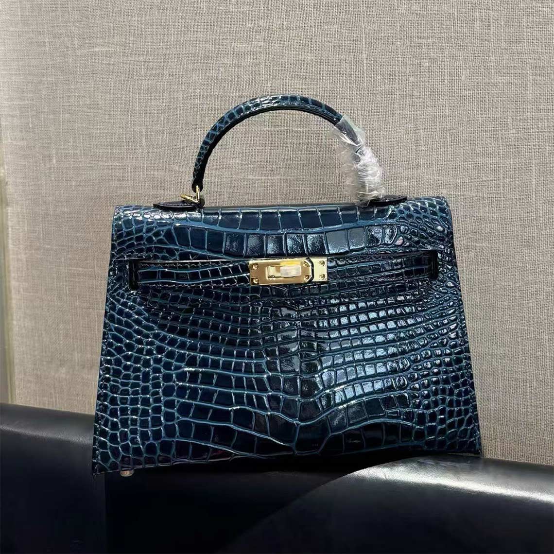 Croc Embossed Leather Mini Top Handle Bag with Detachable Strap detail image 20