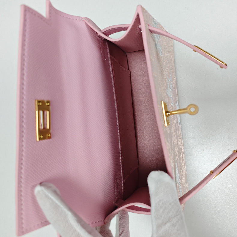 New Chinese Style Song Brocade Top-Handle Bag – Pink / Gold Brown detail image 5