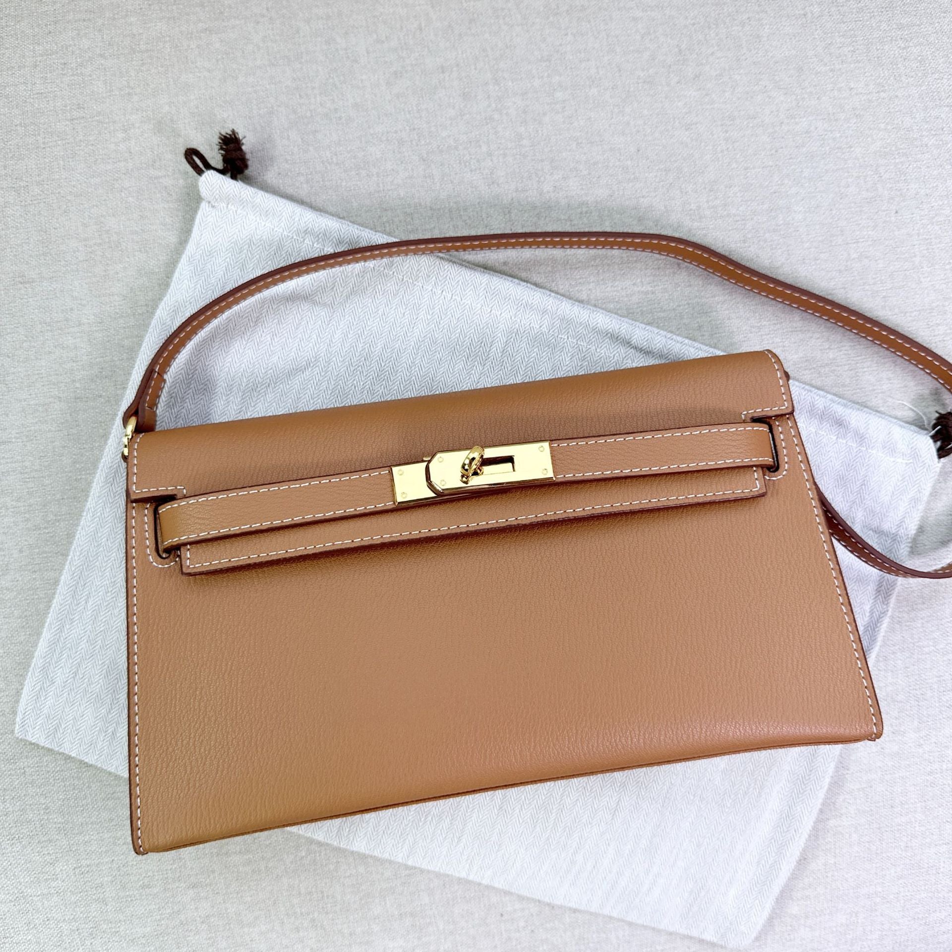 Elan Top Handle Hobo Bag with Detachable Shoulder Strap detail image 5