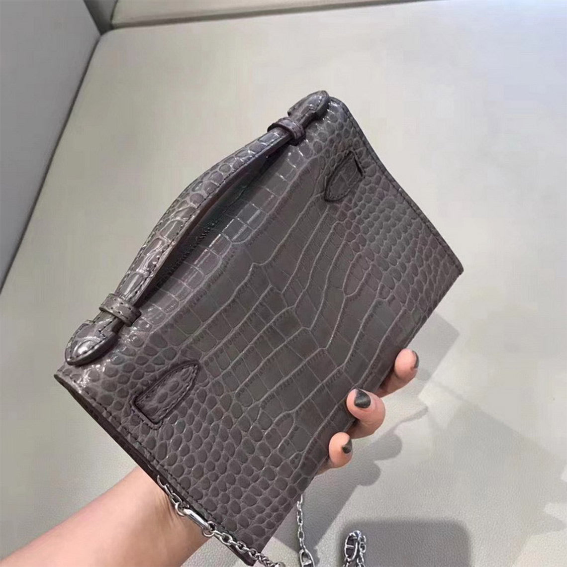 Top Grain Leather Top Handle Clutch Bag with Detachable Chain detail image 10