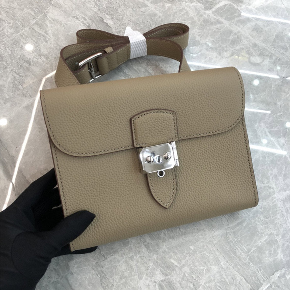 Top Grain Leather Mini Flap Bag – Compact Everyday Crossbody detail image 7