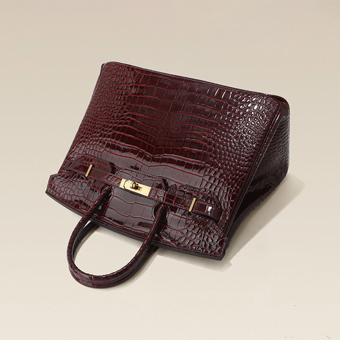 Crocodile Embossed Leather Handbag – Black and Rouge detail image 5
