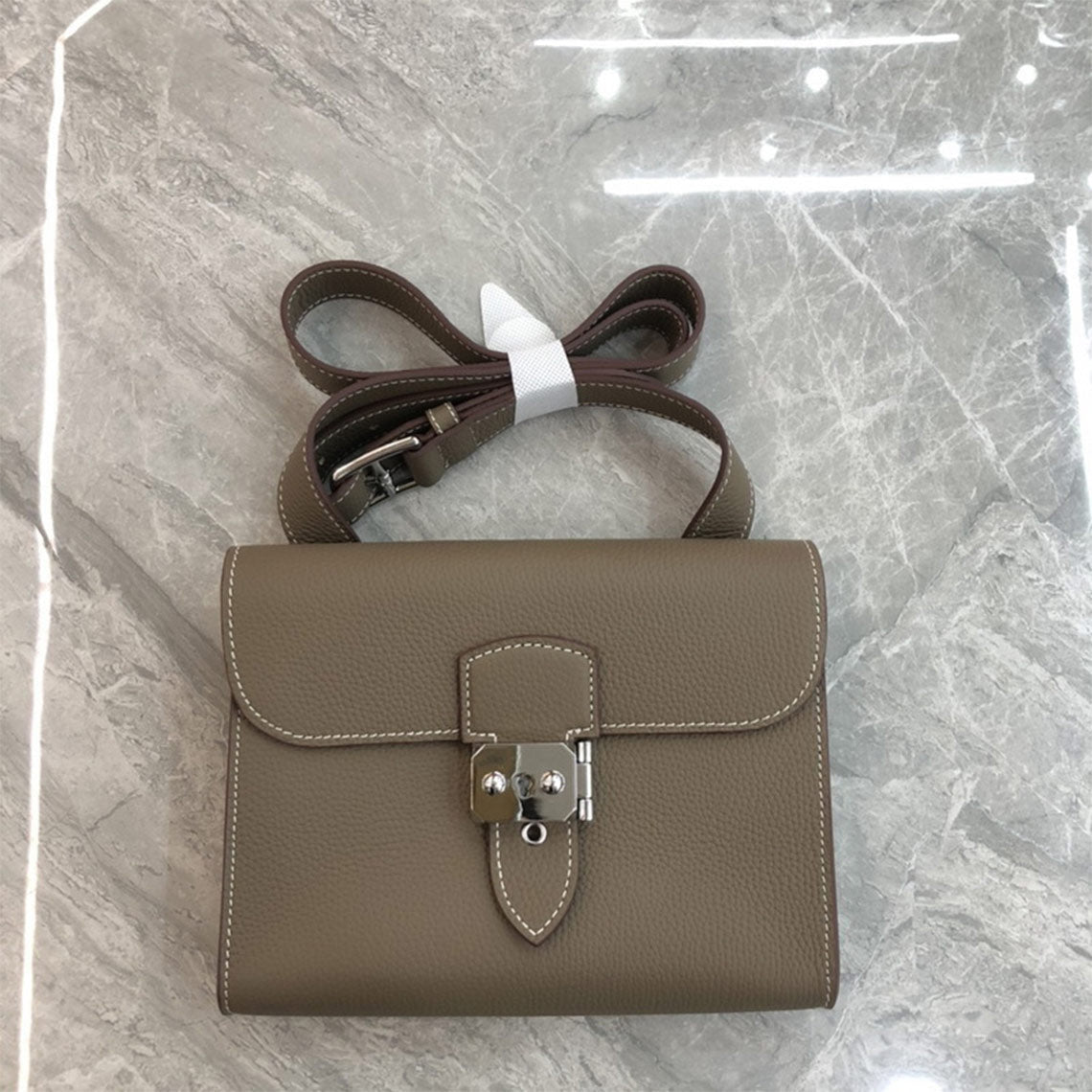 Top Grain Leather Mini Flap Bag – Compact Everyday Crossbody detail image 1