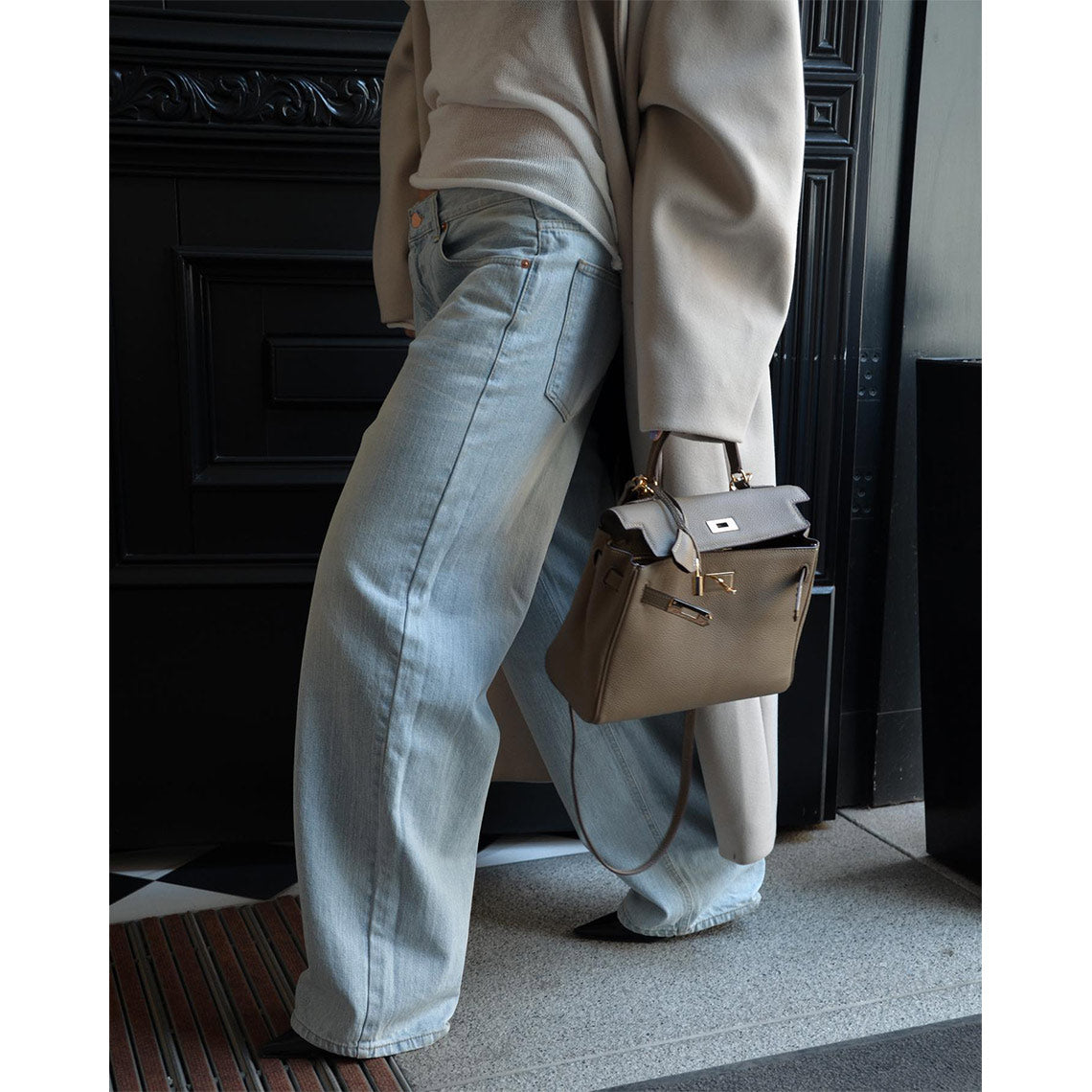 Top Grain Leather Top Handle Bag with Shoulder Strap – Small, Medium, Large detail image 3