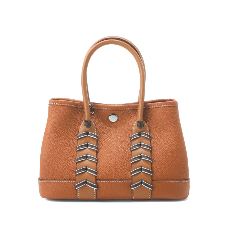Neo Tote Handbag in Pebbled Grain Leather with Detachable Strap detail image 7