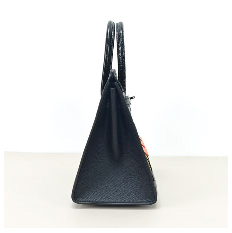 House-Shaped Top Handle Bag in Pebbled Grain Leather – Three Sizes detail image 10