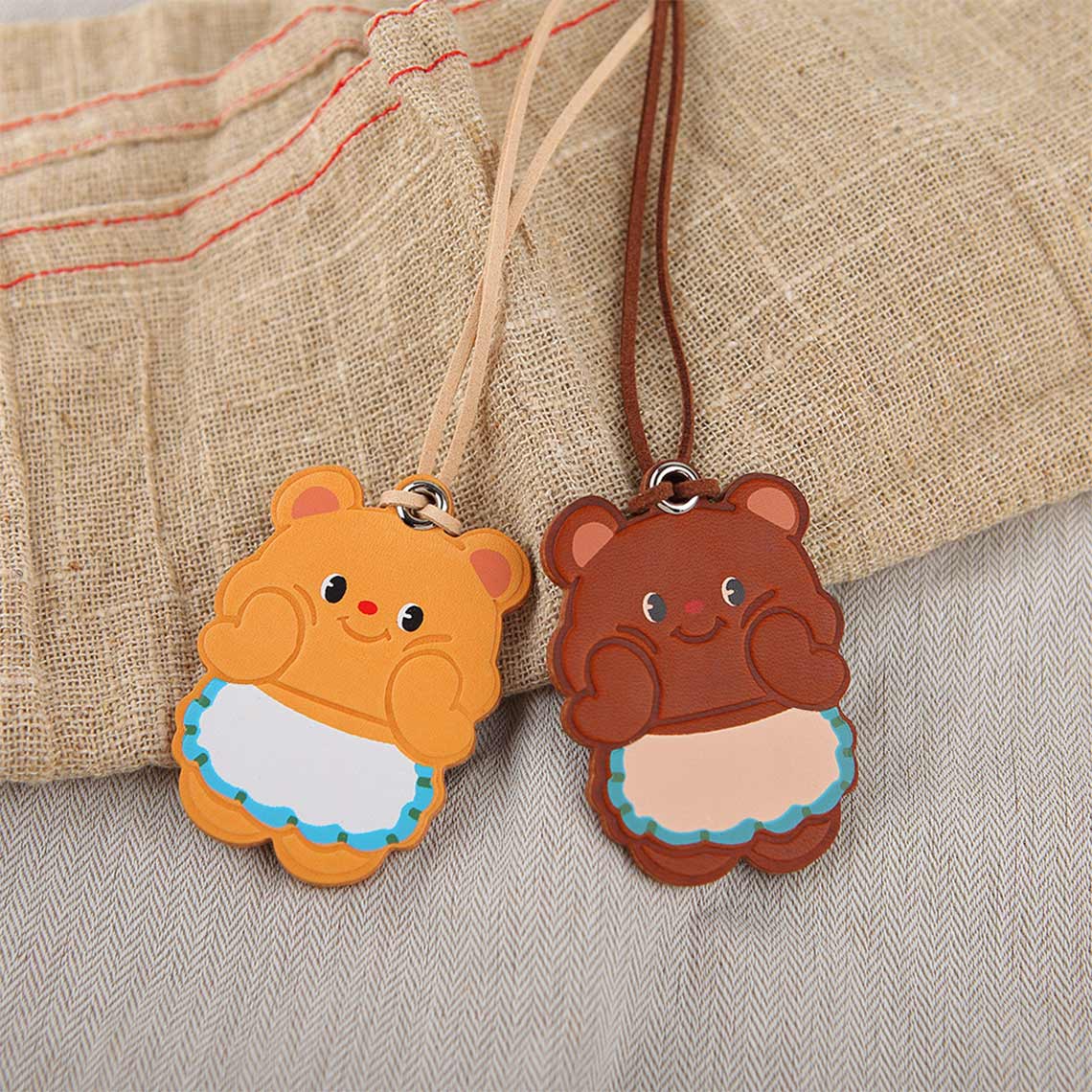 Vegetable Tanned Leather Cute Bear Charm Keychain detail image 4