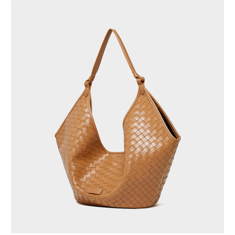 Large Capacity Woven Leather Underarm Bag for Daily Commute detail image 10