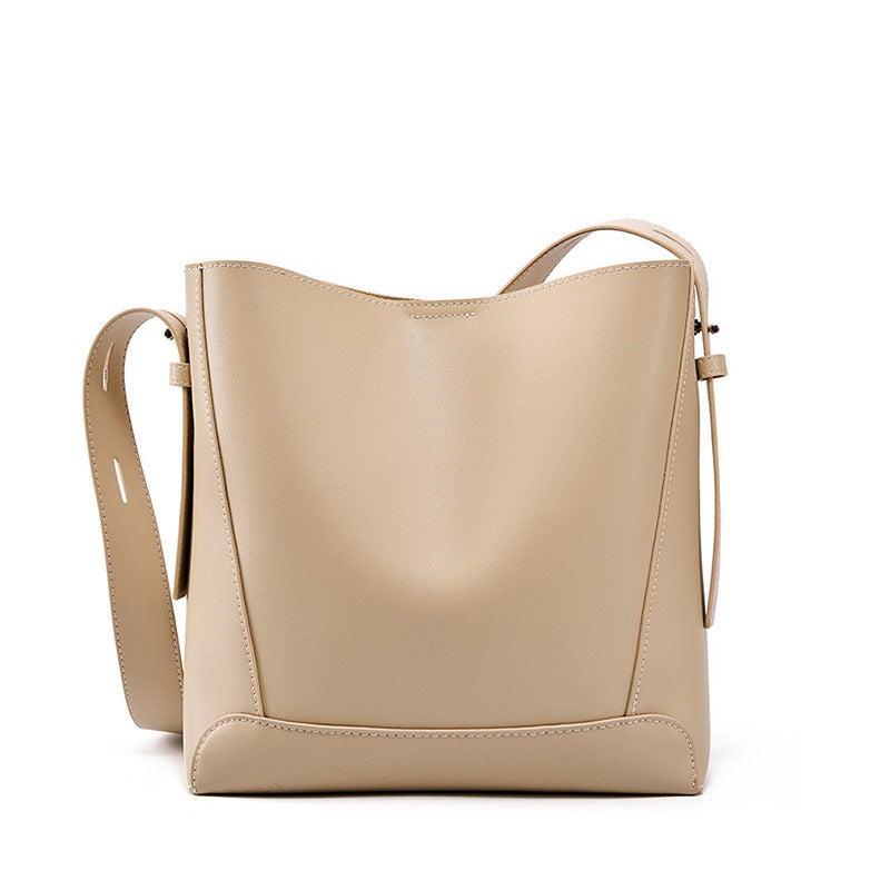 Minimalist Leather Bucket Bag - Large Capacity Commuter Shoulder Bag detail image 5
