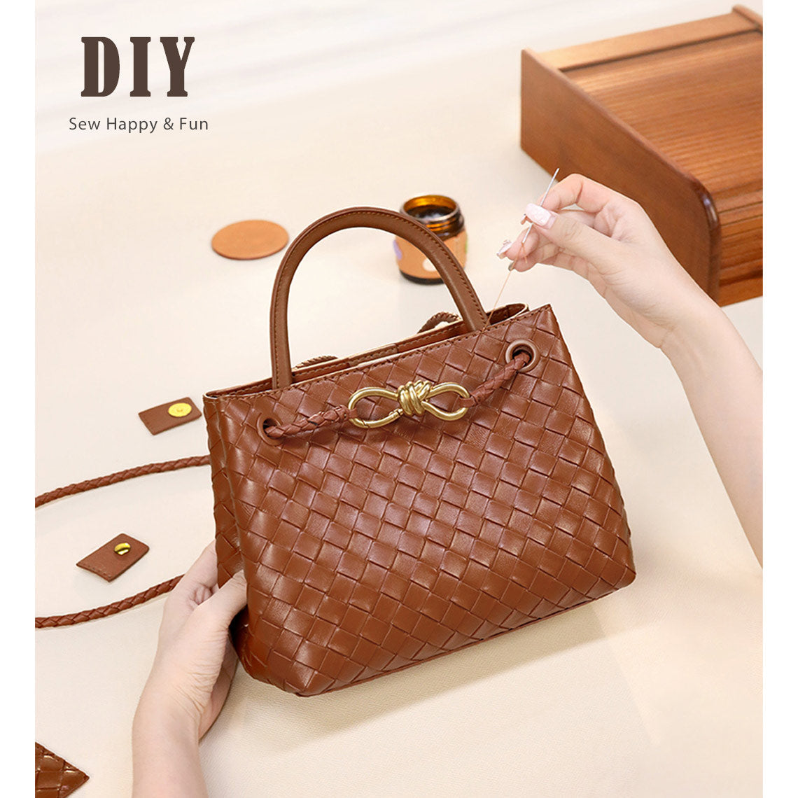 HandsewGift DIY Woven Leather Small Tote Kit – Black or Brown detail image 1