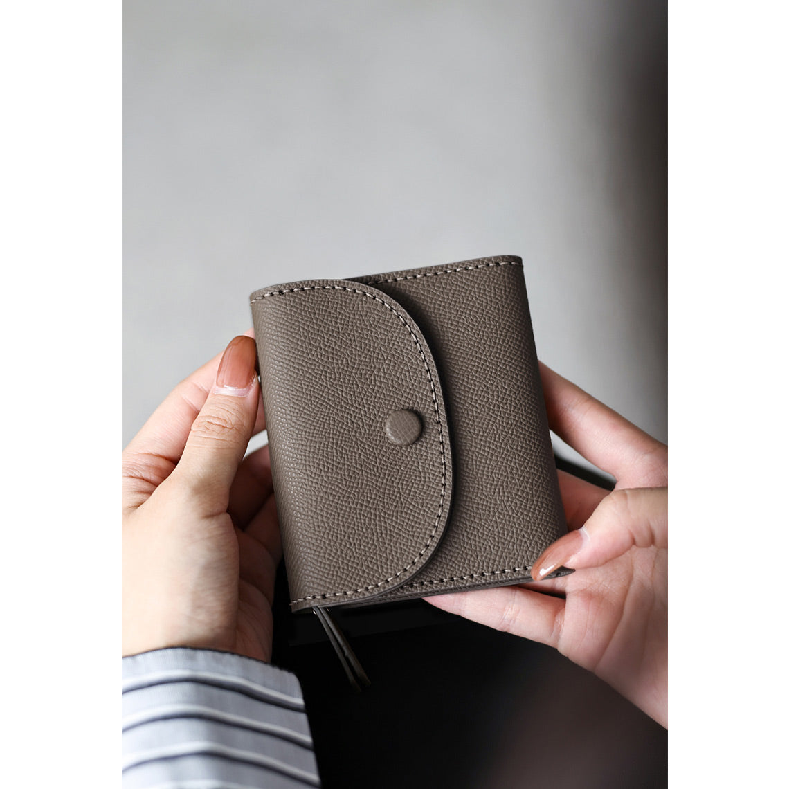 Top Grain Leather Compact Coin Purse DIY Kit – Hand Sewing Project detail image 7