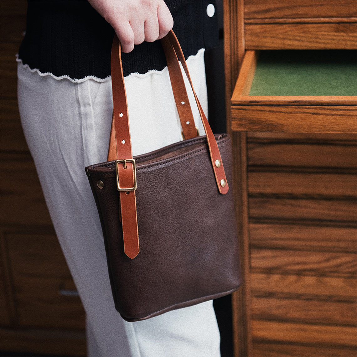 Full Grain Leather Mini Tote Bag DIY Kit – Hand Sewing Craft Project detail image 10