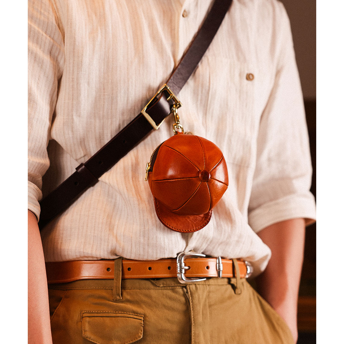 Vegetable Tanned Leather Baseball Cap Purse for AirPods – Brown, Coffee, Black, Amy Green detail image 11