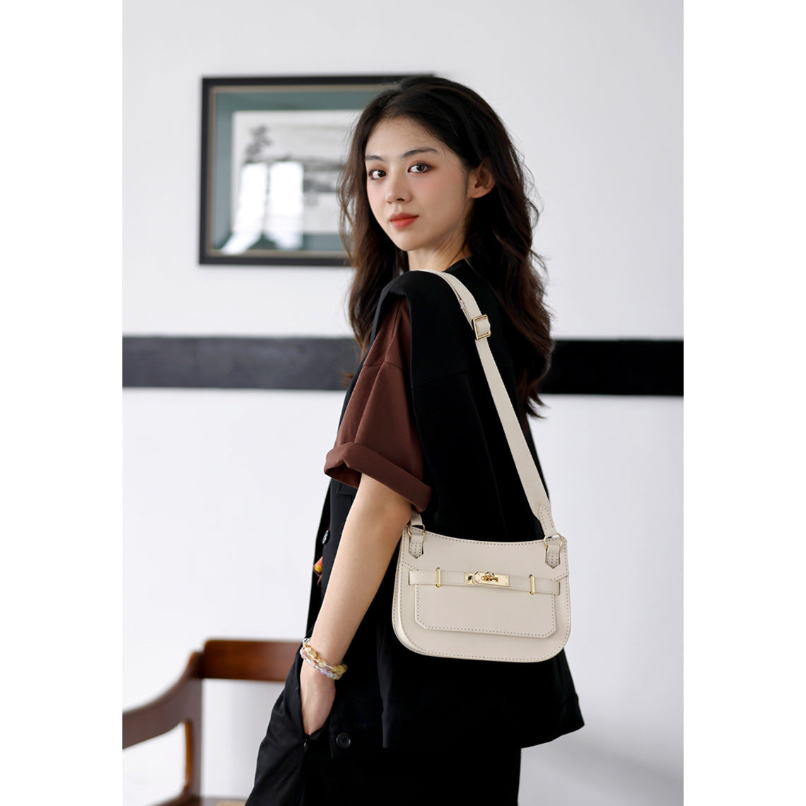Handsew Top Grain Leather Mini Messenger Bag DIY Kit detail image 8