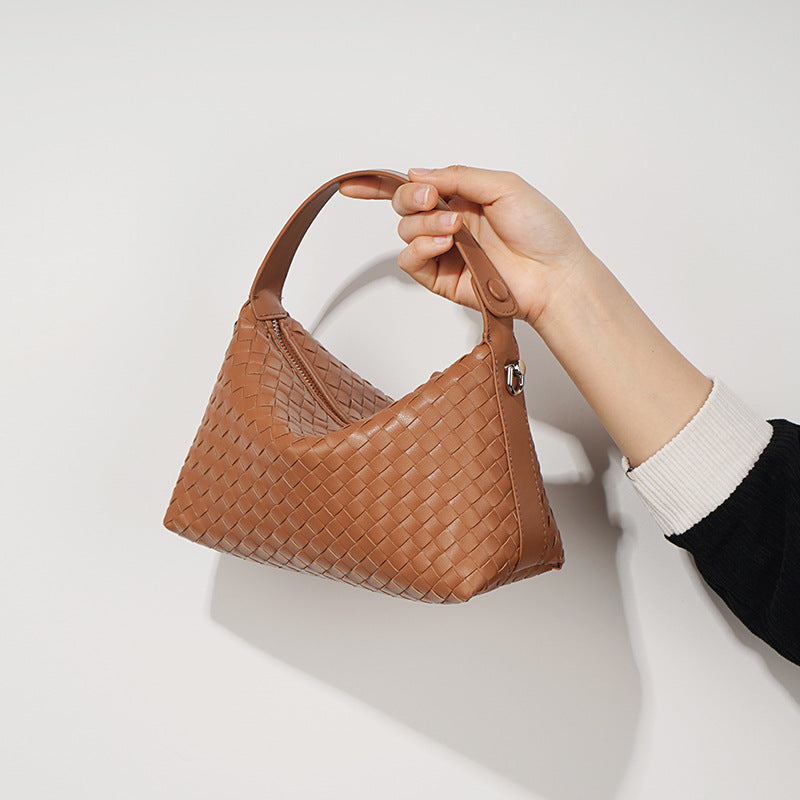 Woven Leather Pillow Bag for Women – Shoulder and Crossbody Handbag detail image 4