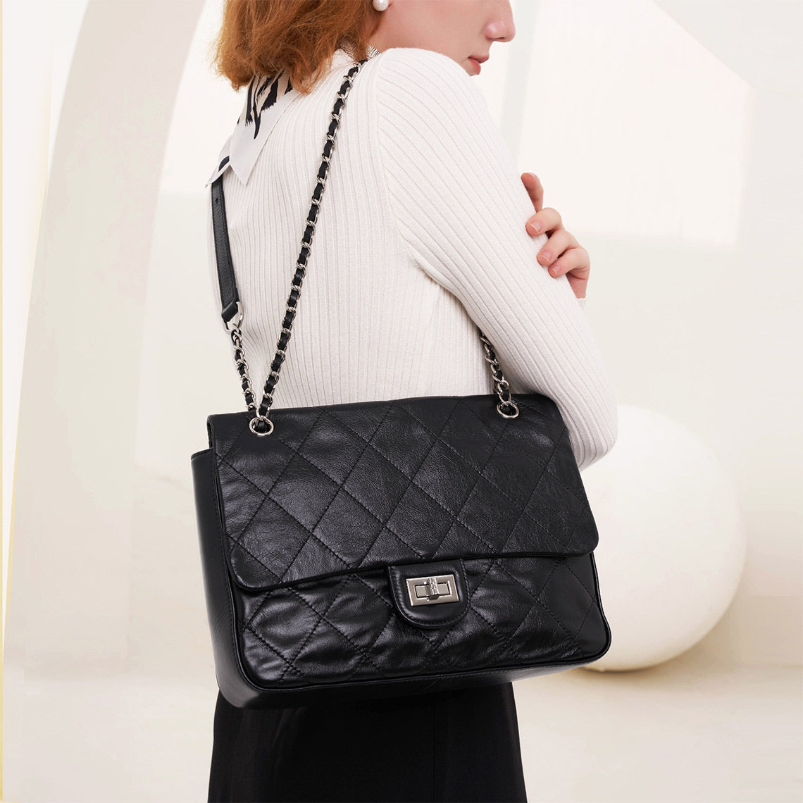 Top Grain Leather Quilted Chain Bag – Small and Large detail image 13