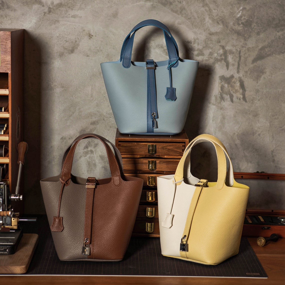 Hand-Sewn Bucket Bag Leather DIY Kit – Top Grain Leather, Lock Closure detail image 17