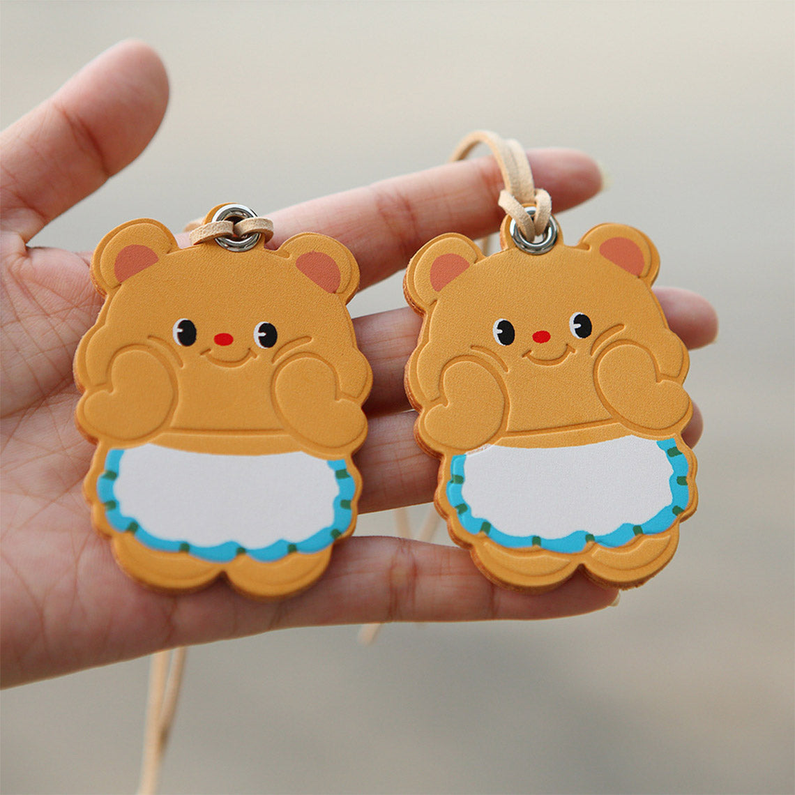 Vegetable Tanned Leather Cute Bear Charm Keychain detail image 7