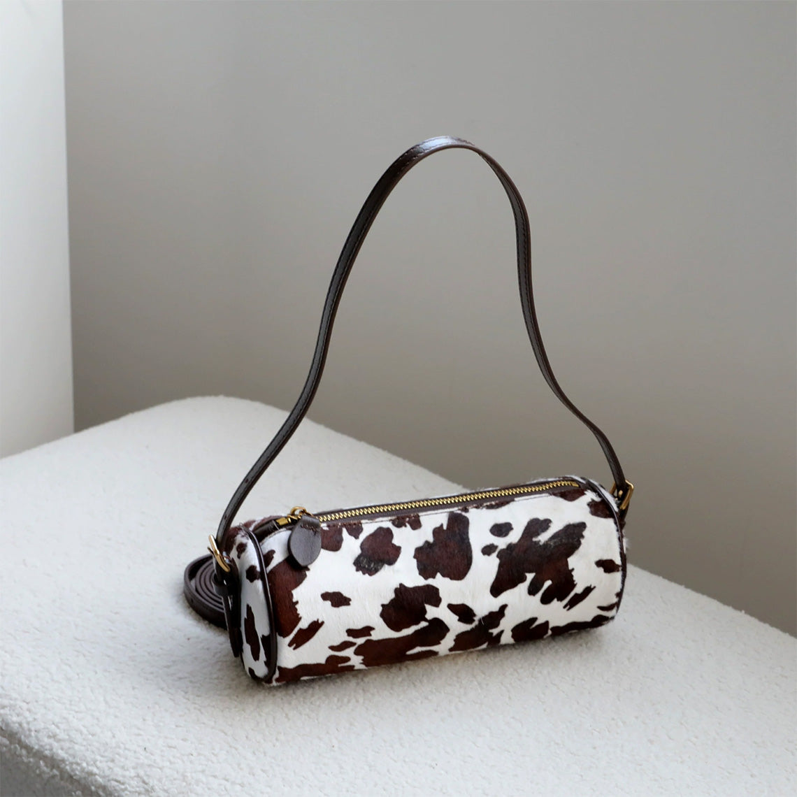 Cylinder Leather Bag with Horse Fur Trim – Cow or Leopard Pattern detail image 2