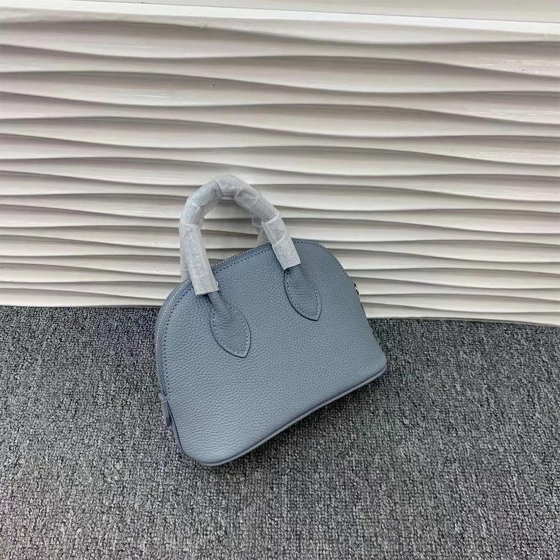 Mini Bowling Handbag in Top Grain Leather – 10 Colors detail image 5