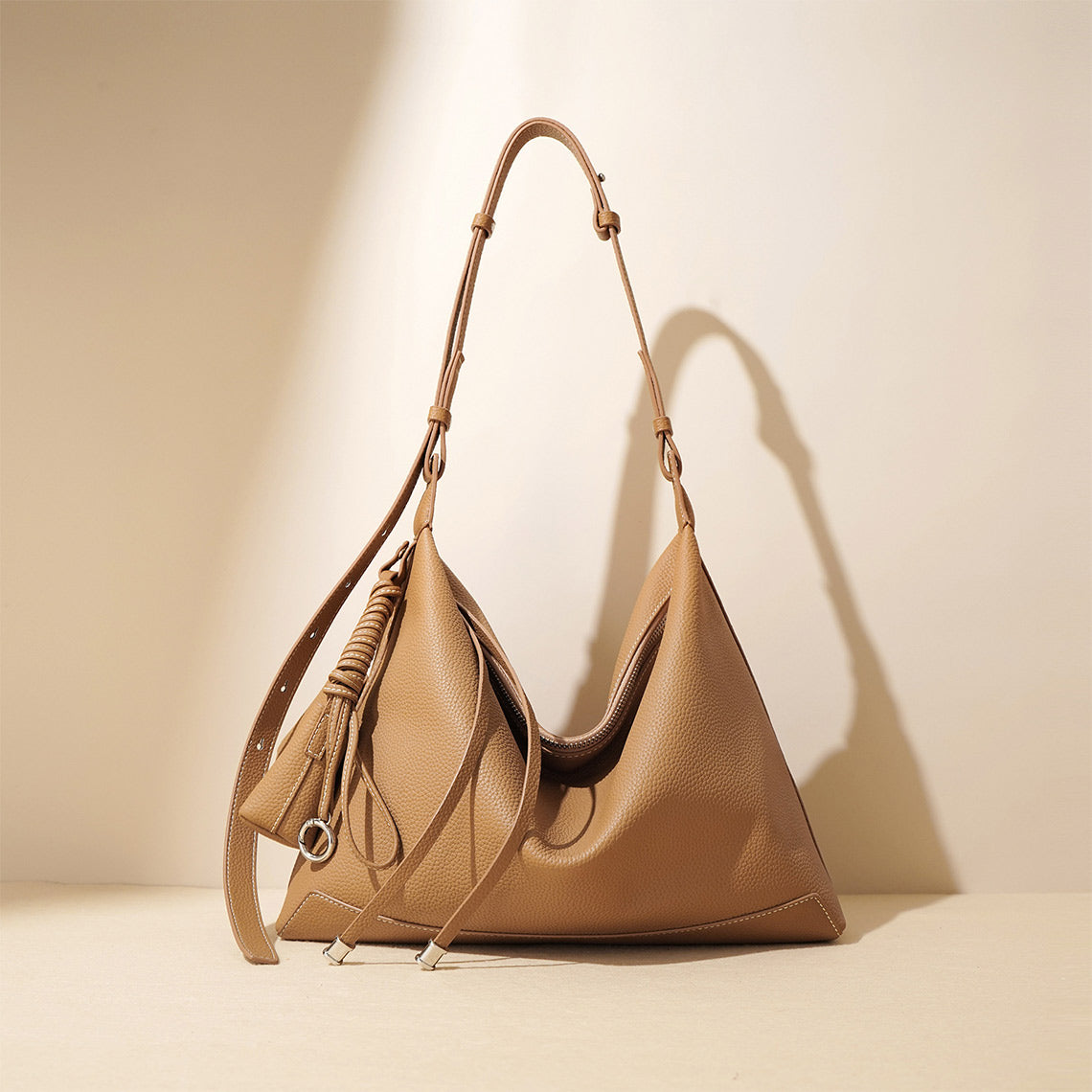 Top Grain Leather Simple Hobo Bag with Adjustable Strap detail image 7