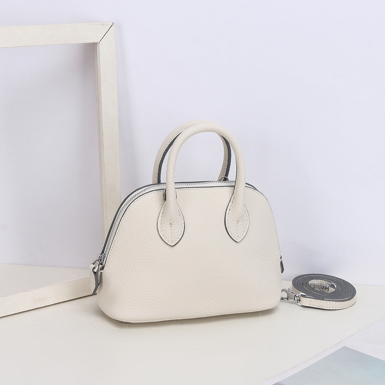 Mini Bowling Handbag in Top Grain Leather – 10 Colors detail image 12