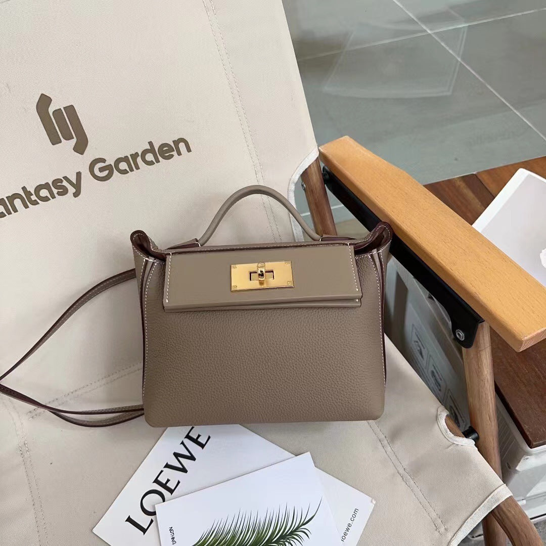 Mini 24/24 Bag in Top Grain Leather with Gold Hardware – Small and Large Sizes detail image 18