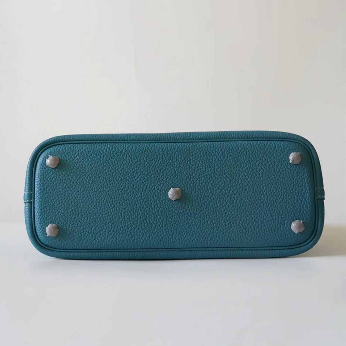 Top Grain Leather Boli Handbag in Blue, Black, Taupe, Gold Brown detail image 3