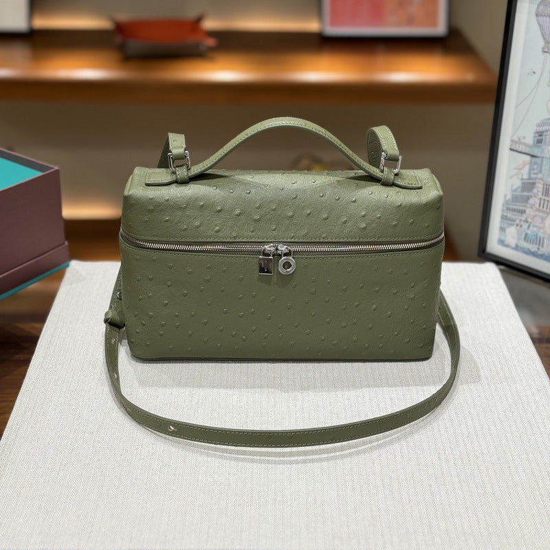 Extra Pocket Pouch in Top Grain Leather with Embossed Texture - Two Sizes detail image 6