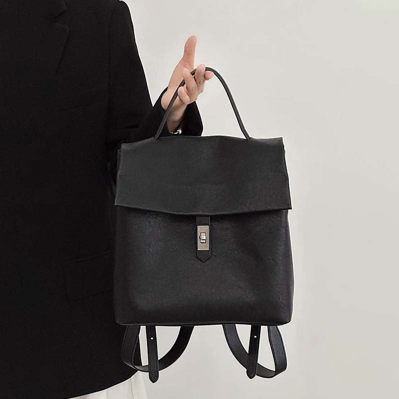 Vegetable-Tanned Cowhide Vintage Flap Backpack detail image 2