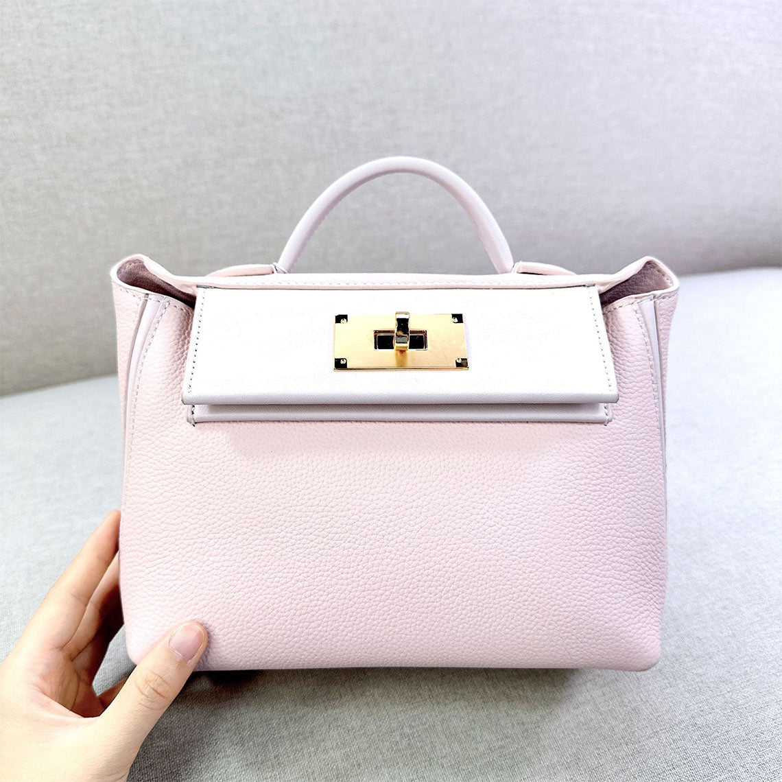 Mini 24/24 Bag in Top Grain Leather with Gold Hardware – Small and Large Sizes detail image 13
