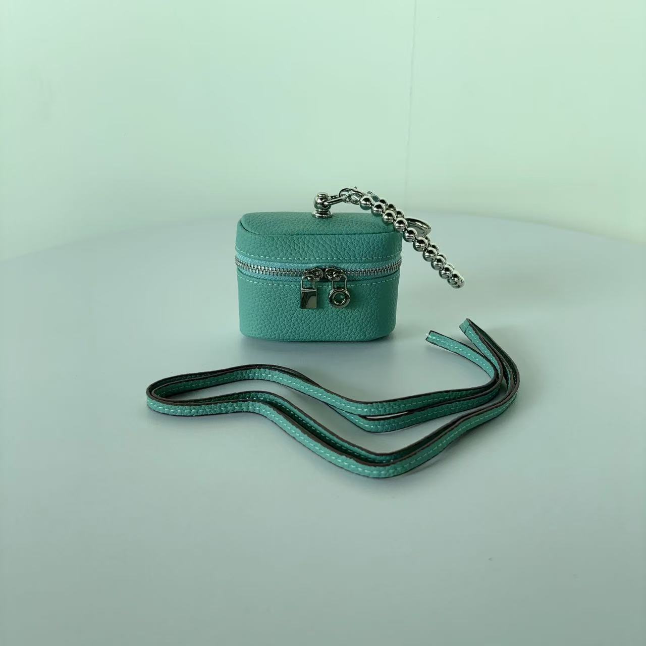 Mini Lipstick Coin Purse with Earphone Holder - Compact PU Leather Pouch detail image 5
