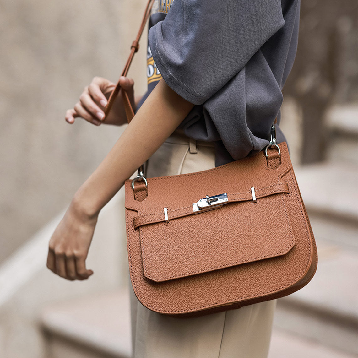 Hand Sewn Top Grain Leather Messenger Bag DIY Kit – Brown & Taupe detail image 7