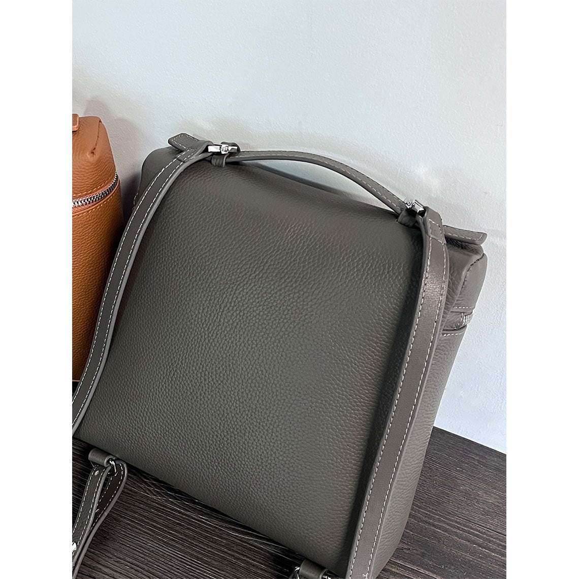 Handsew Your Own Top Grain Leather LP Backpack DIY Kit detail image 10