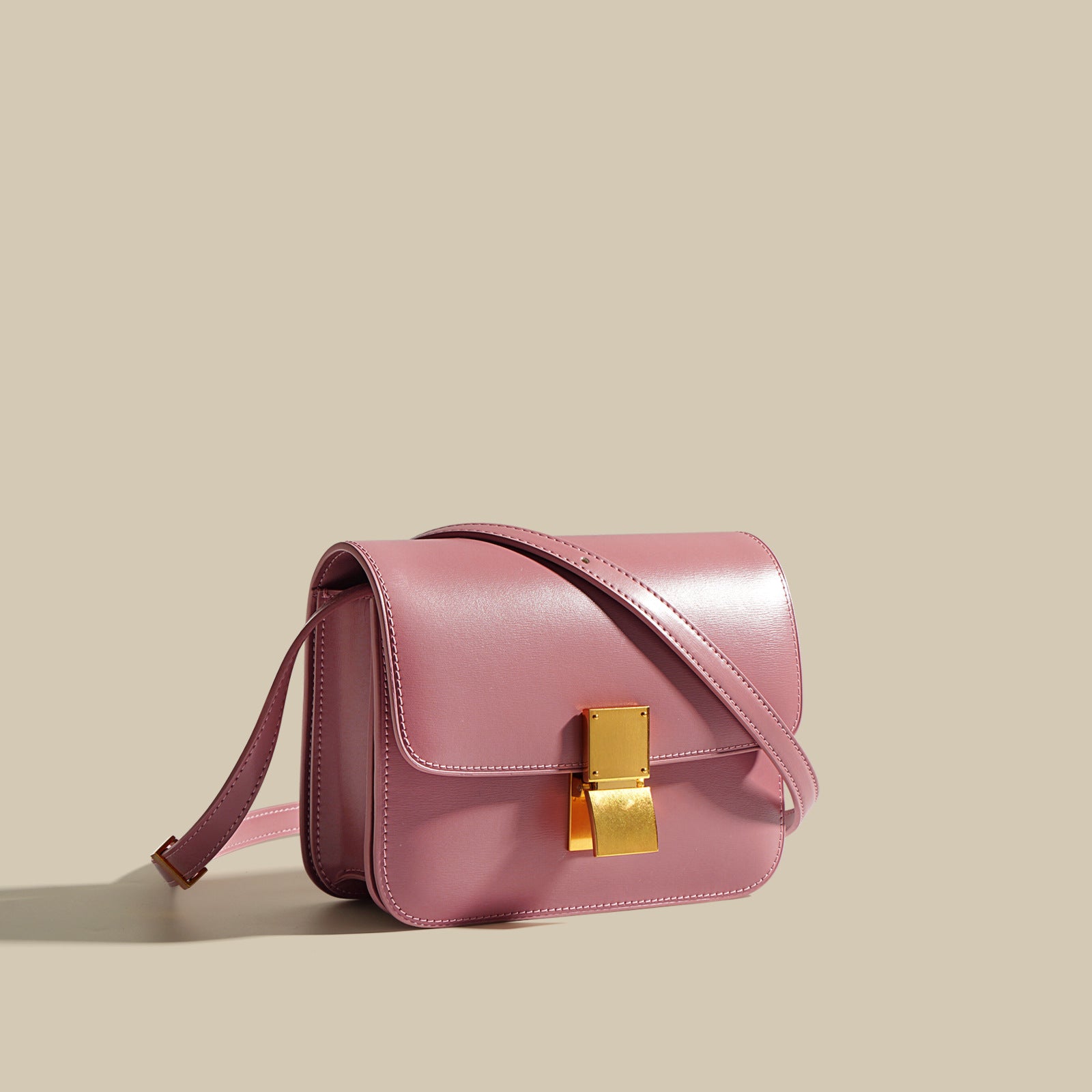 Classic Box Bag in Glossy Cowhide Leather – Small and Medium detail image 11