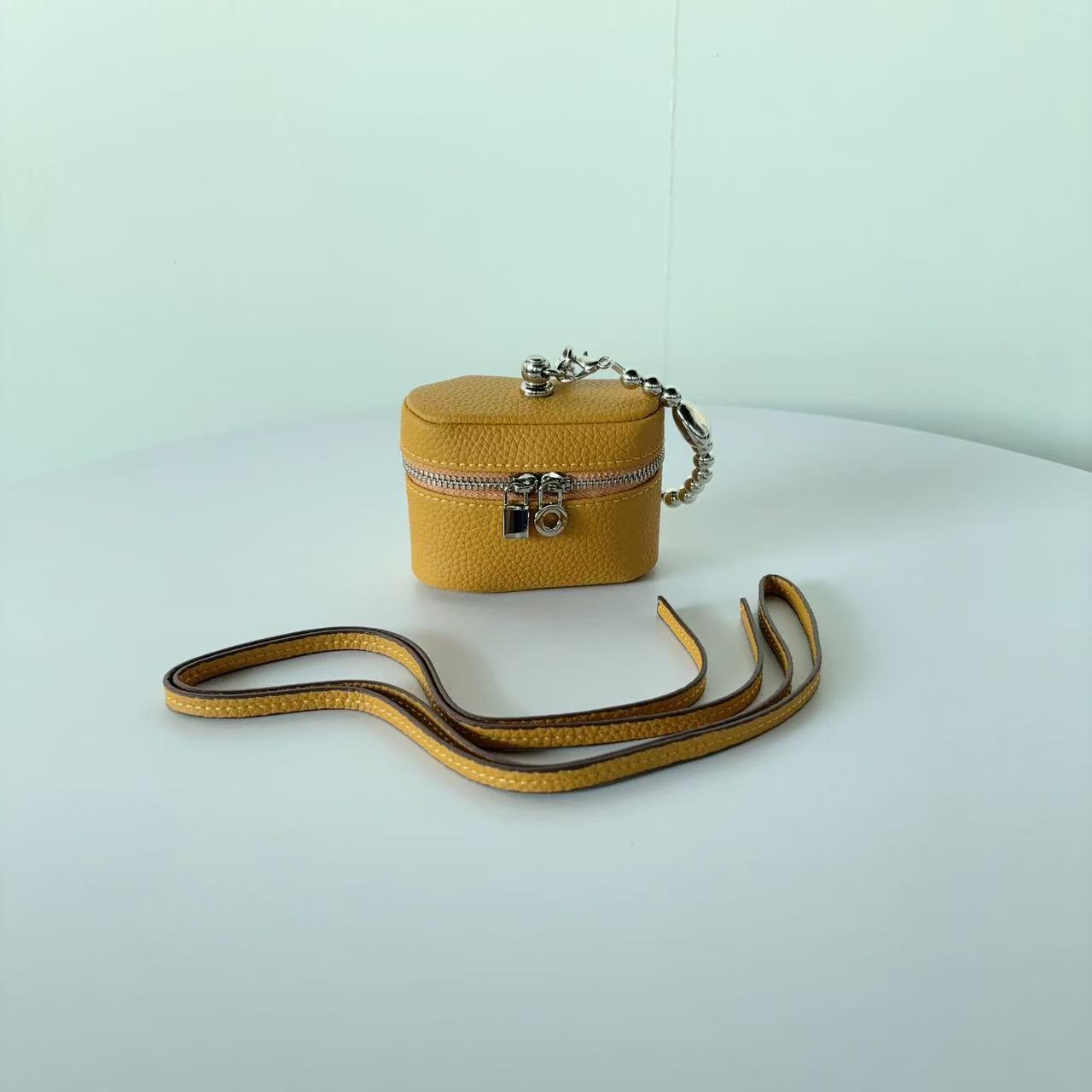 Mini Lipstick Coin Purse with Earphone Holder - Compact PU Leather Pouch detail image 13