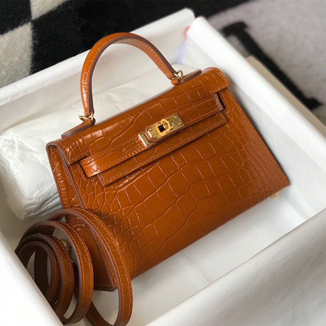 Croc Embossed Leather Mini Top Handle Bag with Detachable Strap detail image 3