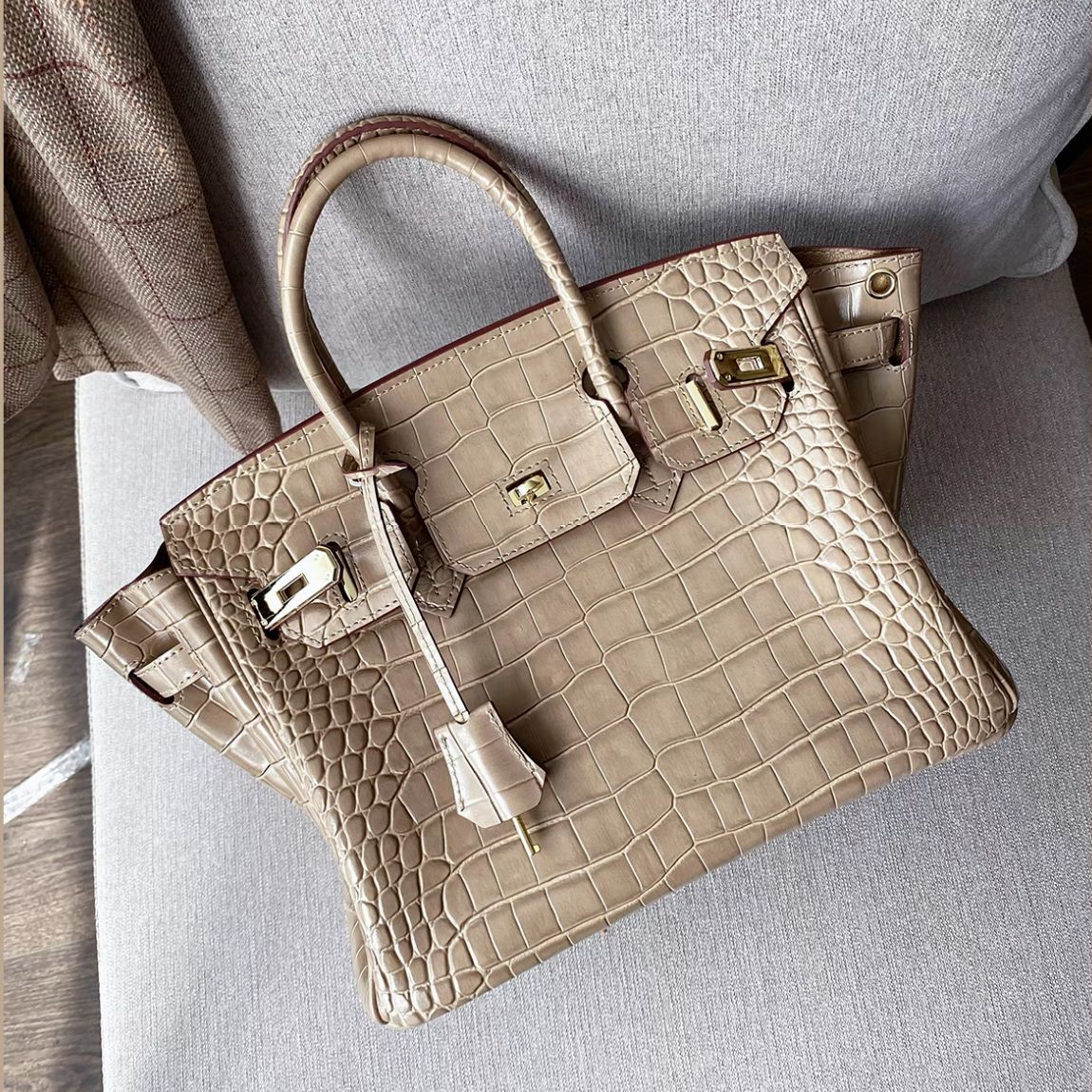 Top Handle Bag with Crocodile Pattern in Genuine Leather, Medium and Large Sizes detail image 3