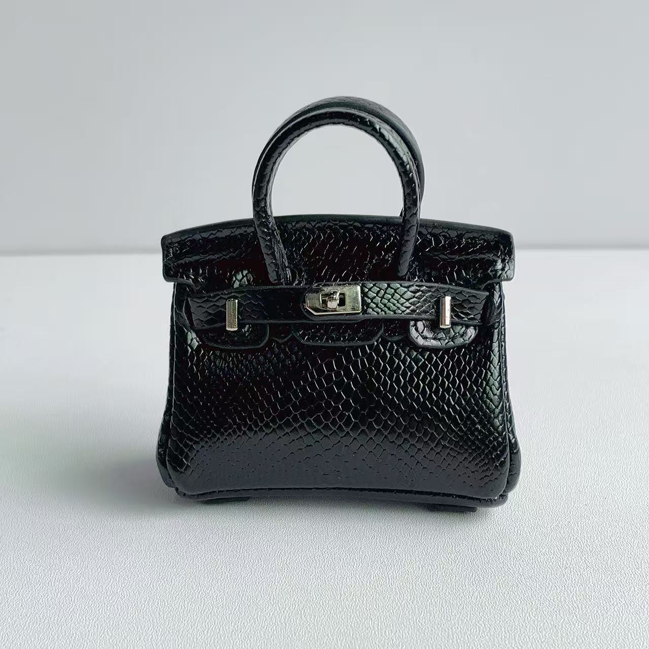 Mini Top Handle Bag Charm with Snakeskin Texture – PU Leather Keychain & Earphone Case detail image 5