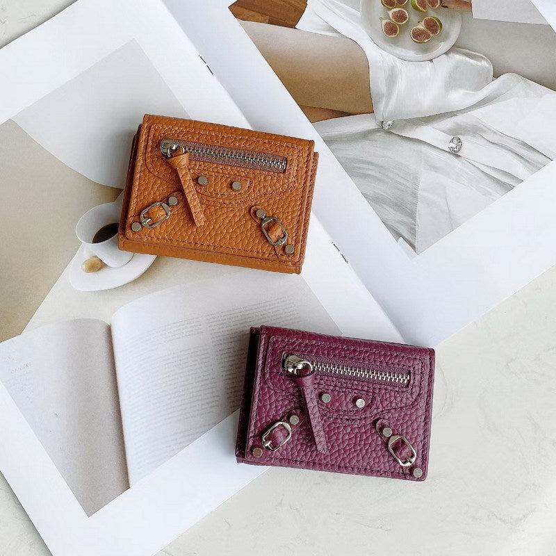 Compact Cowhide Trifold Wallet with Zipper Coin Pocket detail image 4