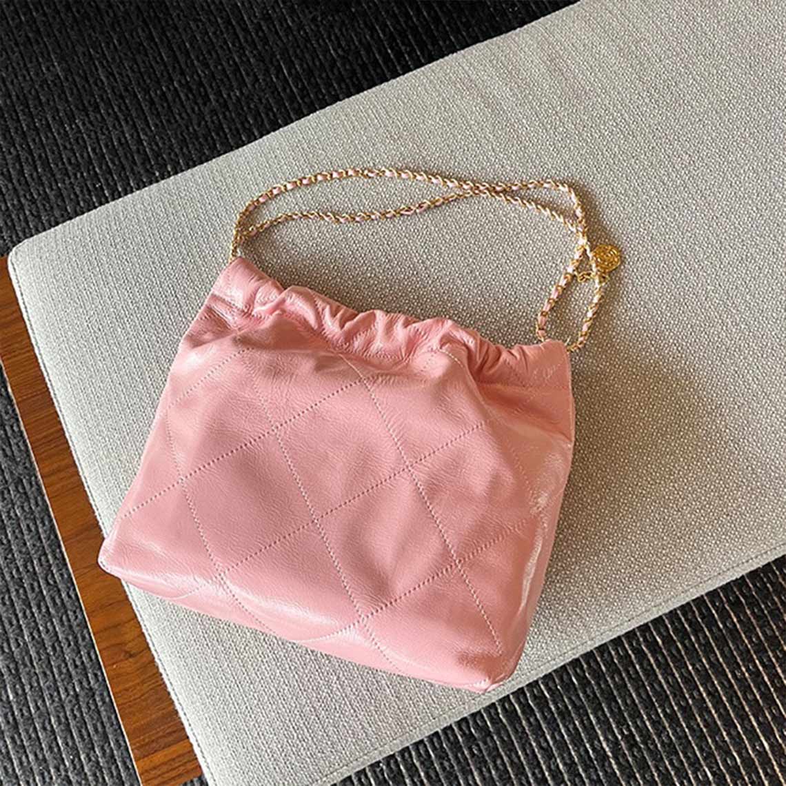 Top Grain Leather Slouchy Chain Bag – Black, White, Pink detail image 8