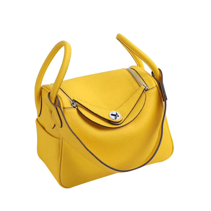 Pebbled Grain Leather Shoulder Bag with Silver Hardware – Medium and Large Sizes detail image 16