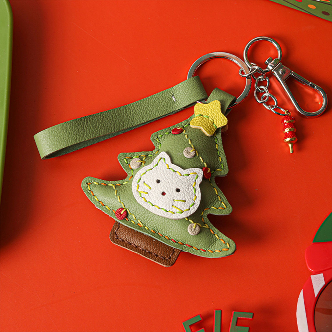 Hand Sewn Leather Kitty Christmas Tree Keychain DIY Kit detail image 5