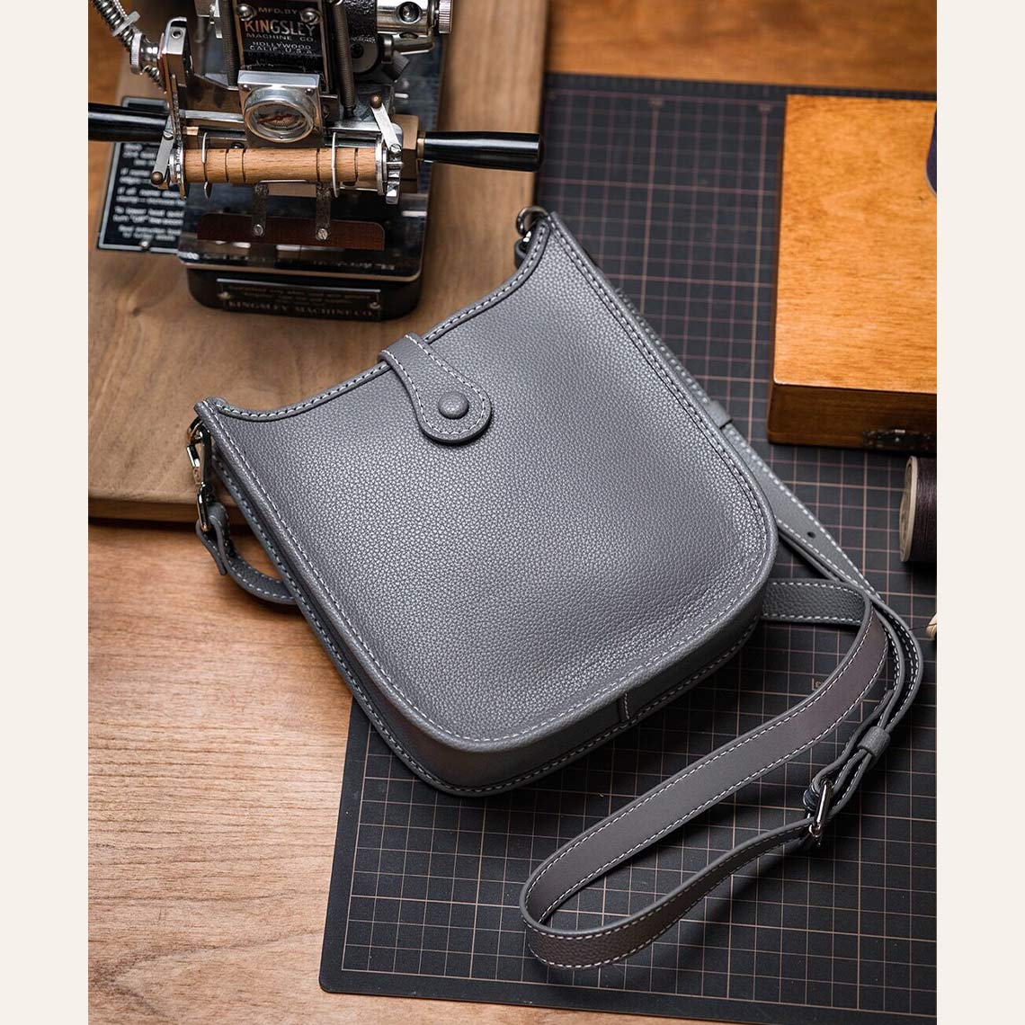 Hand Sewn Leather Mini Crossbody Bag DIY Kit – Grey or Pink detail image 7