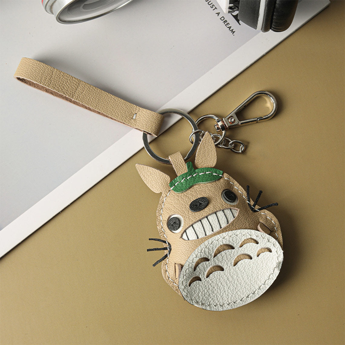 Goatskin Leather Cat Keychain DIY Kit – Hand Sewing Craft Project detail image 6