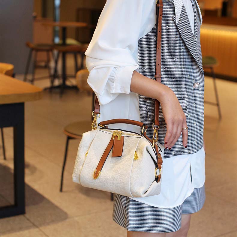 Pebbled Grain Leather Boston Bag | Cowhide Crossbody Satchel detail image 17