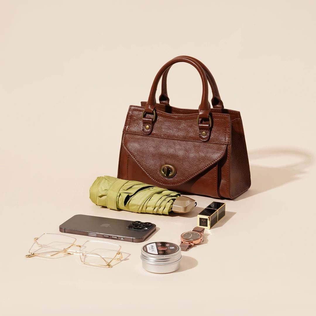 Top-Grain Cowhide French Square Crossbody Bag with Adjustable Strap detail image 9