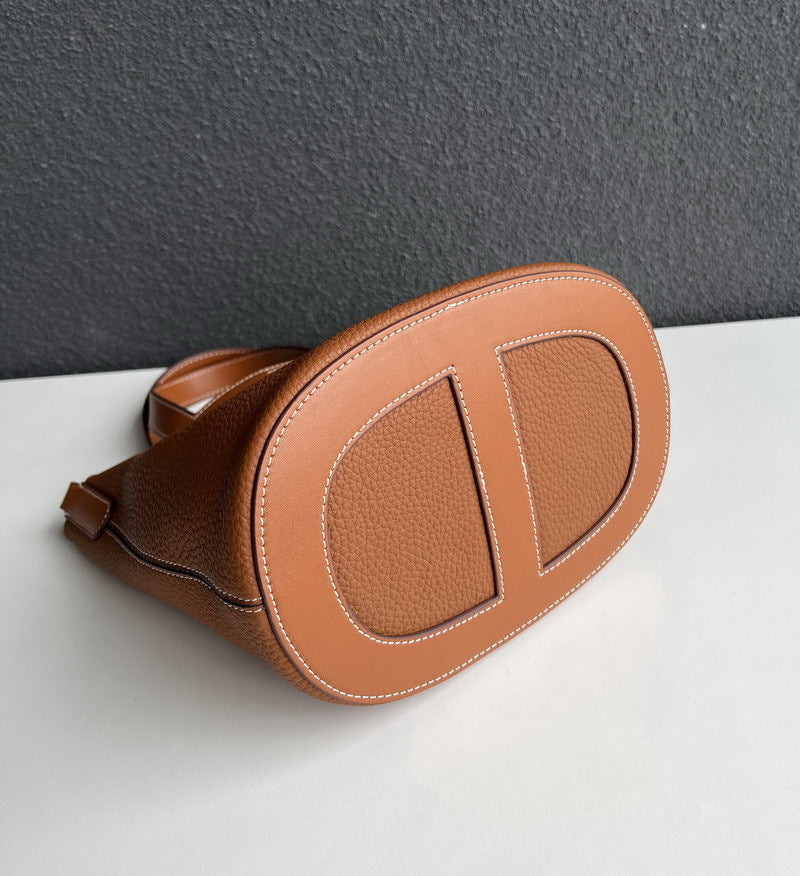 Soft Top Grain Leather Bucket Bag with Adjustable Strap detail image 2