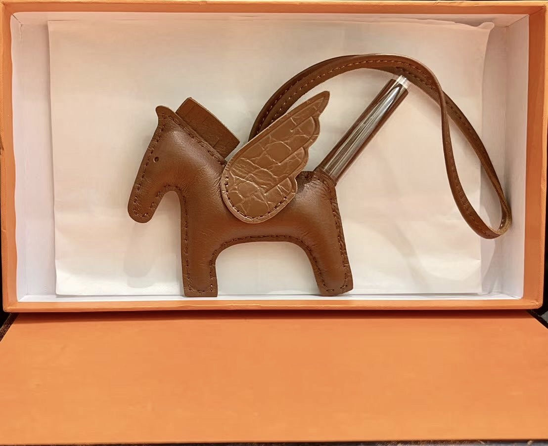 Horse Bag Charm Keychain in Sheepskin with Crocodile Pattern detail image 10