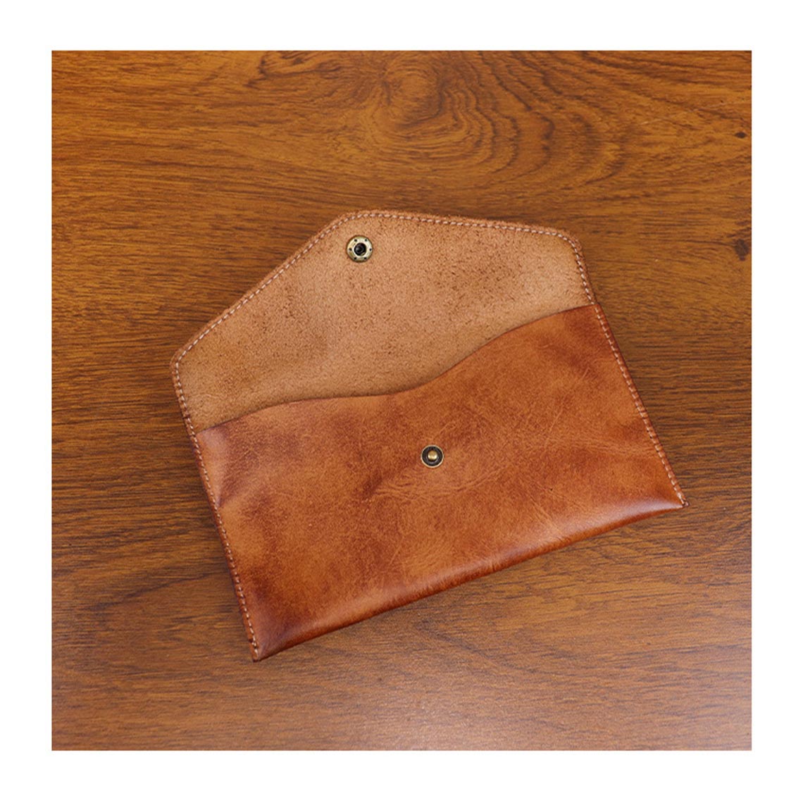 Vegetable Tanned Leather Envelope Wallet with Snap Pocket detail image 3